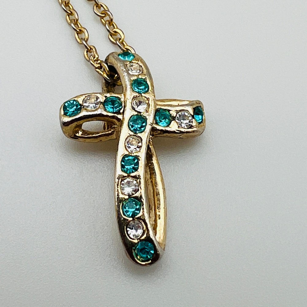 Gold Tone Cross Pendant Necklace Green White Rhinestones Crystal 18 Inch Chain